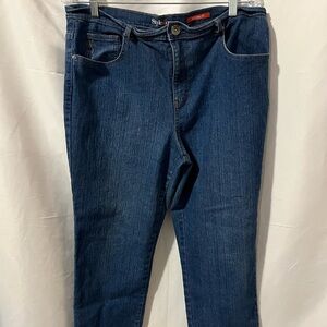 Style & Co. Women's Blue Jeans.  Natural Fit.